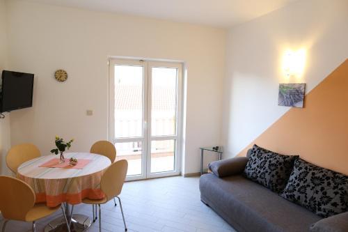 Sunrise Apartments 2