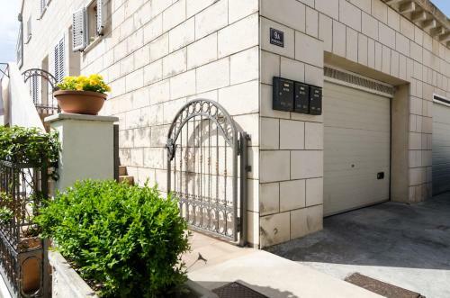 Apartment Mala Ana