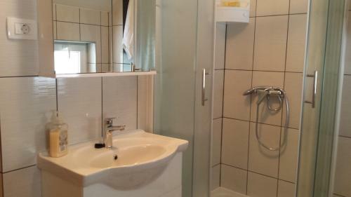 Apartamentos Guesthouse Rup?i?