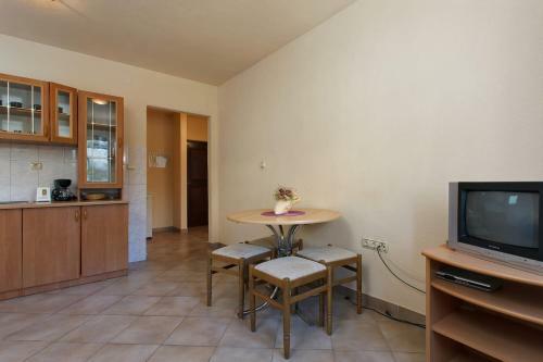 Apartments Alajbeg