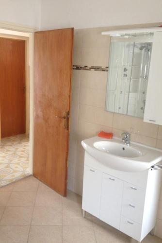 Apartment Selce 5475a