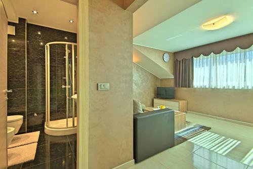 Apartments Riva-interauto