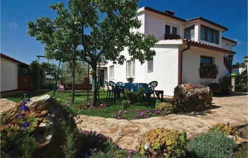 Apartment Liznjan Montiron II