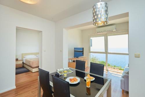 Nice View Apartment