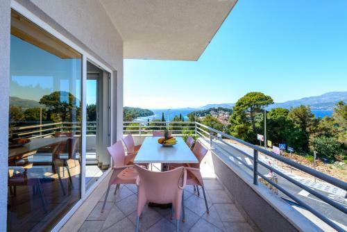 Apartments Red Coral Cavtat