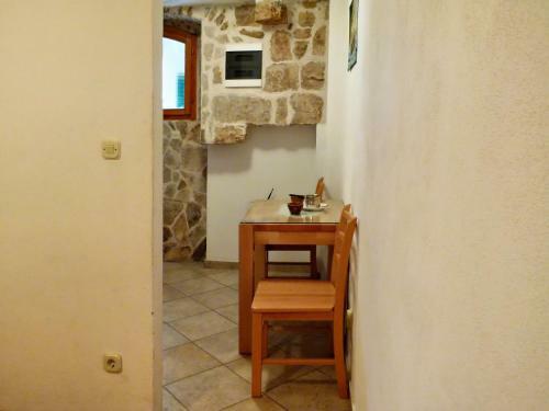 Hostal Rooms And Apartments Emily