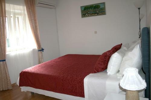 Hostal Rooms And Apartments Emily