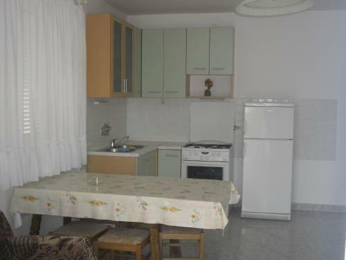 Apartments Golubi?