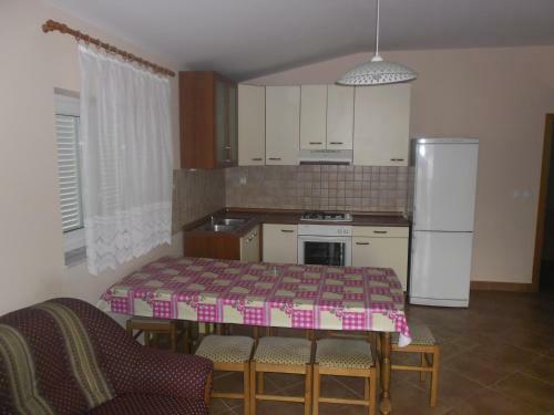 Apartments Golubi?