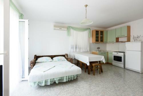 Apartments Golubi?