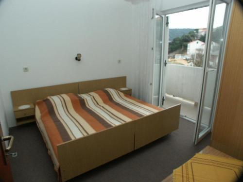 Apartment Supetarska Draga - Donja 2001a