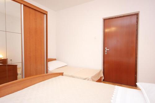 Apartment Pag 9388b