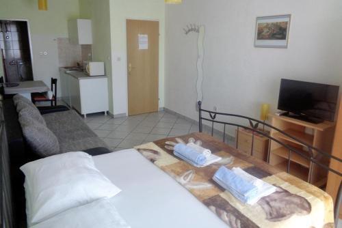 Apartamentos Studio Baska Voda 6872c
