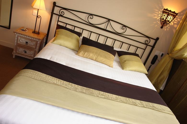 Brit Hotel Olympia