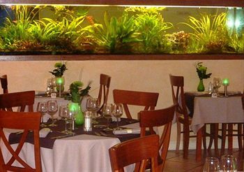 Hotel Logis Le Quai Fleuri
