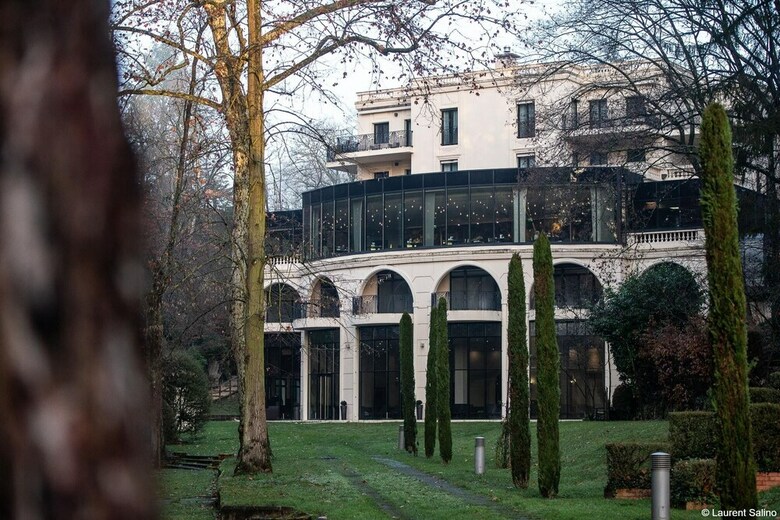 Hotel Le Pavillon De La Rotonde & Spa