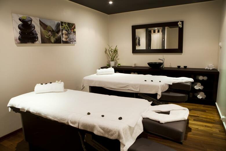 Hotel Le Pavillon De La Rotonde & Spa