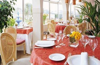 Hotel De La Pointe De Mousterlin - Logis De France