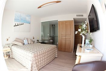 Hotel Diana