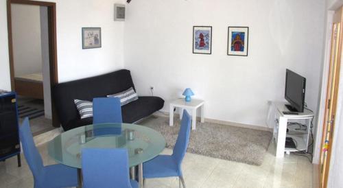 Holiday Home Splitska 5668