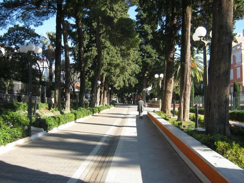 Apartments And Rooms Artemida