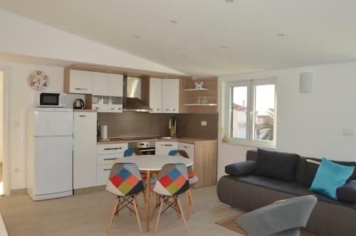 Rooms & Apartments Villa Anka