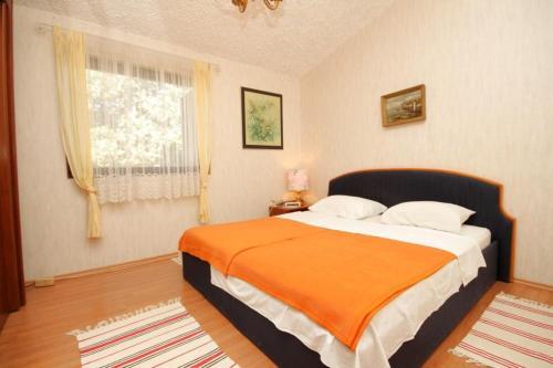 Apartment Liznjan 7224b