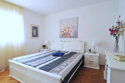 Hostal Apartments & Rooms Bojan 2442