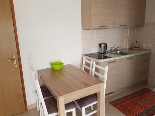 Apartments Miletic J-i