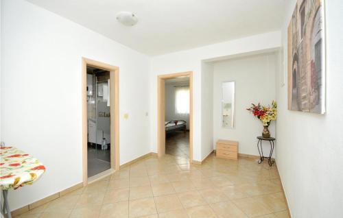 Holiday Home Kastel Stafilic - 01