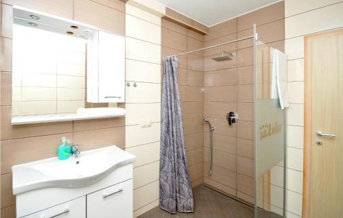 Holiday Home Kastel Stafilic - 01