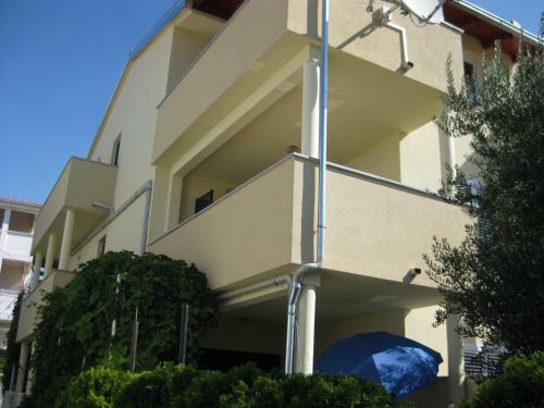 Apartments Glorija Rogoznica