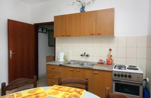 Apartments With A Parking Space Rogoznica - 4800