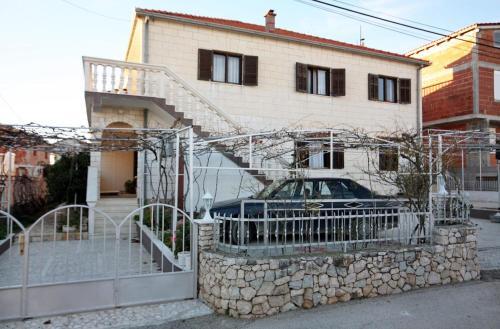 Apartments With A Parking Space Rogoznica - 4800