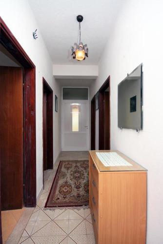 Apartments With A Parking Space Rogoznica - 4800
