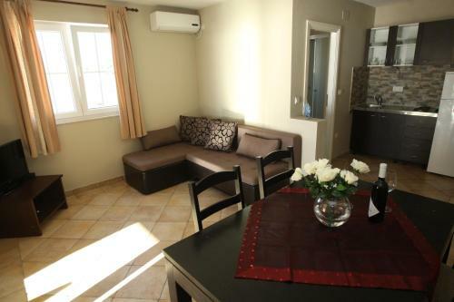 Sea View Apartments Nina