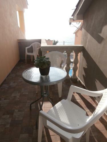 Sea View Apartments Nina