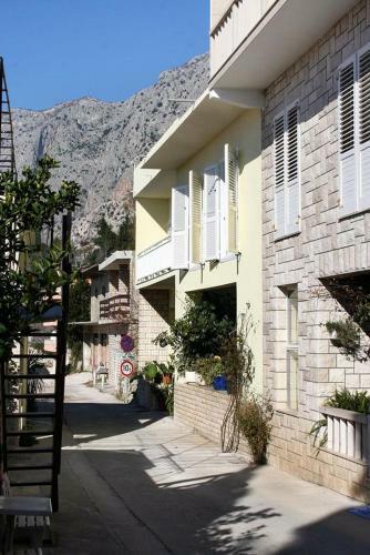 Apartment Drasnice 6051b
