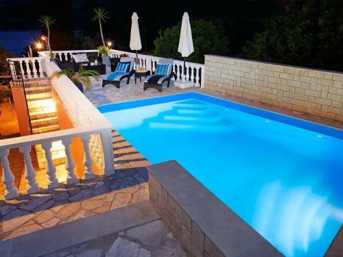 Holiday Home Entoni