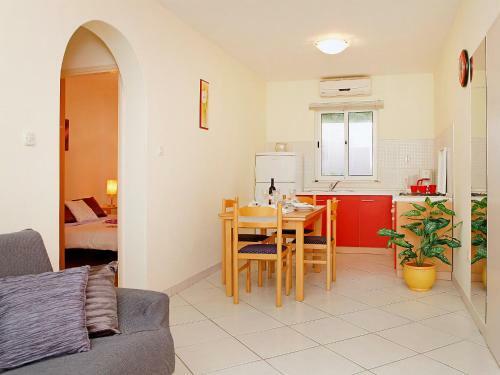 Holiday Home Entoni