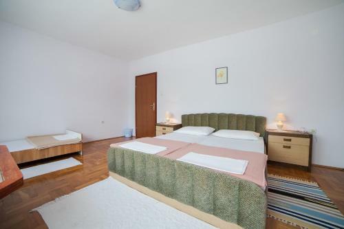Hostal Guest House Hodak