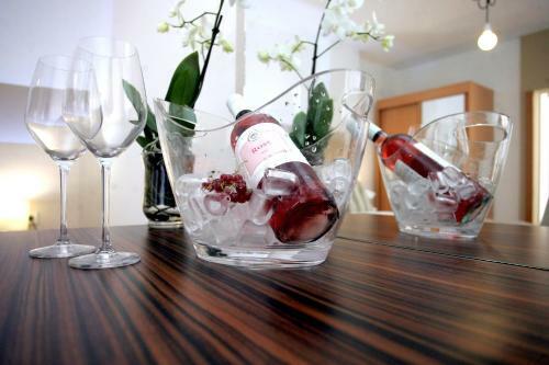 Bed & Breakfast Rooms & Apartments Henrik