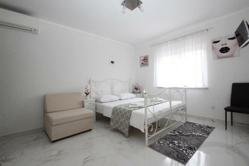 Bed & Breakfast Rooms Emmina