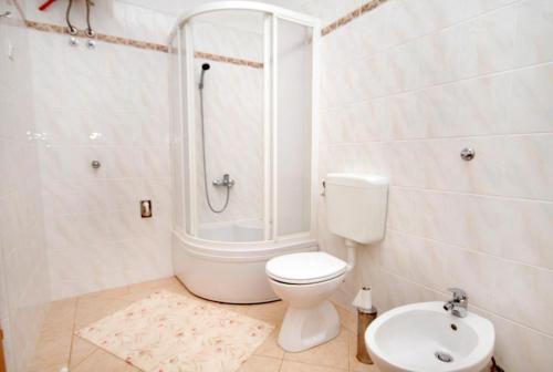 Apartments With A Parking Space Senj - 5562