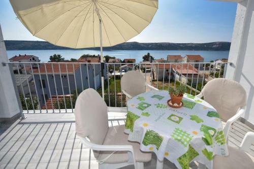 Apartment Stara Novalja 235d