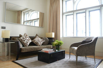 Hotel Aptos. No 5 Maddox Street
