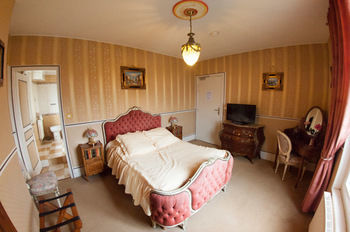 Bed & Breakfast Ch�teau De Quesmy