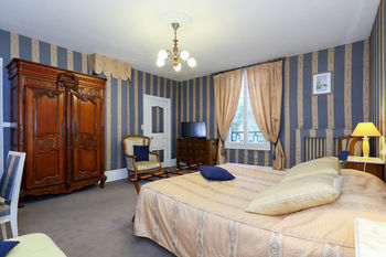 Bed & Breakfast Ch�teau De Quesmy
