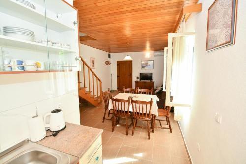 Apartment Baska Voda 300b