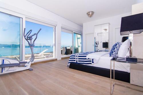 Villa Livingstone Beach House